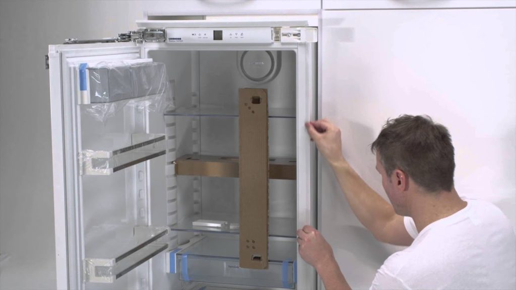 Habillage Branchement installation frigo encastrable frigo américain